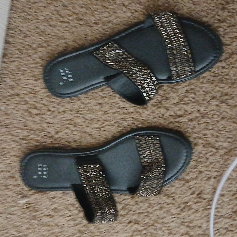 Shoes - Picture 2 of 2